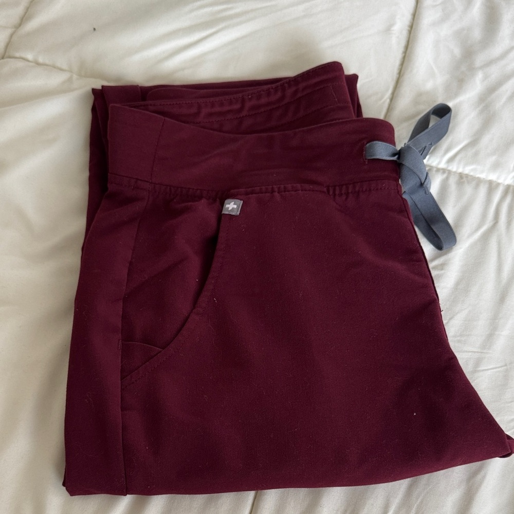 FIGS Burgundy Zamora S joggers